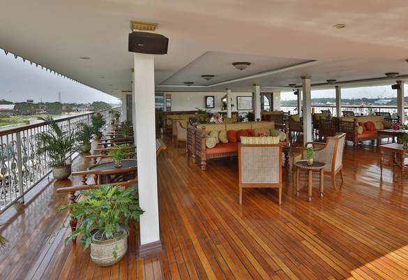 RV Ganges Voyager Terrace ©CroisiEurope 11.JPG